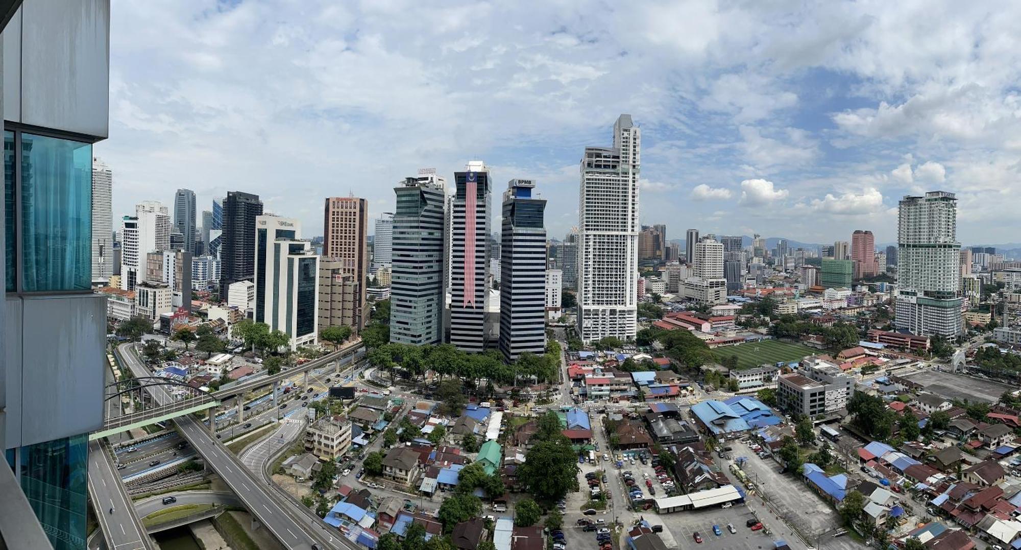 Mercu Summer Suite Klcc By Minshuku Kuala Lumpur Exteriör bild
